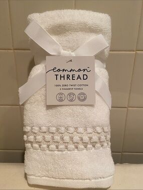 🌺Common Thread White Fingertip Towels 100%Cotton - Set of 2